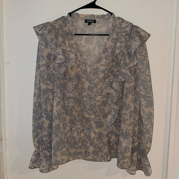 Express Ruffled Blouse - L - Picture 2 of 5
